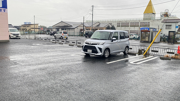 くすりのマルト調剤薬局　金沢店の駐車場