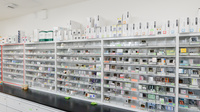 気仙沼南調剤薬局の薬棚