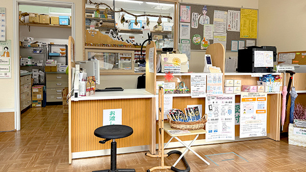 つぼ川薬局の受付/カウンター