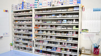 さくら薬局マスカット店の薬棚