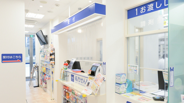 クオール薬局 田町店の受付/カウンター