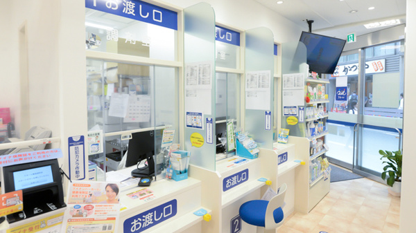 クオール薬局 田町店の受付/カウンター