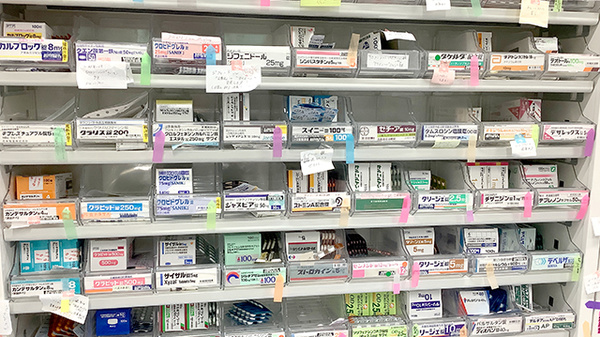 薬棚