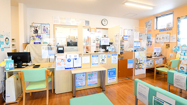 クオール薬局こびらい店の受付/カウンター