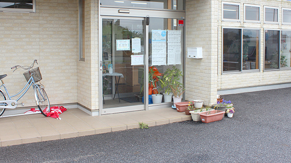 甲賀みえる薬局の入口