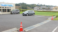 甲賀みえる薬局の駐車場