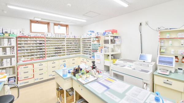 みちのく調剤薬局の調剤室