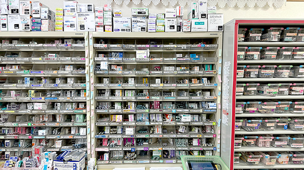 ブナの森調剤薬局吉原店の薬棚