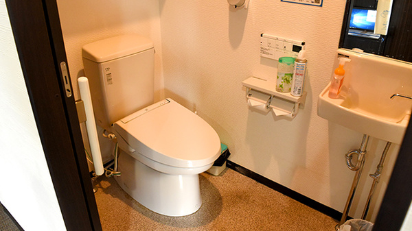 どんぐり薬局のお手洗い