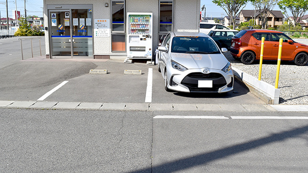ウイン調剤薬局伊勢崎店の駐車場