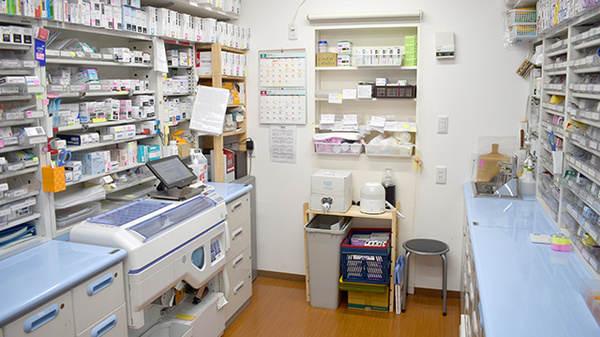 ふじみ薬局おうぎ台店の調剤室