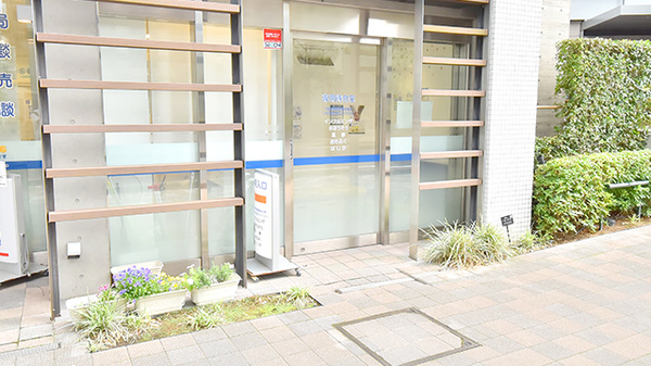 クオール薬局柏の葉店の感染予防待合スペース