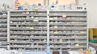 サンロード調剤薬局昭和店の薬棚