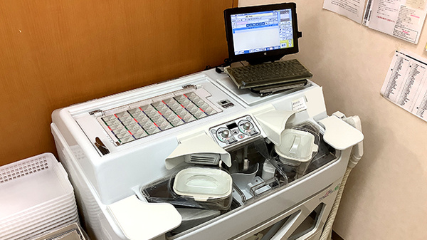 ひばり薬局の調剤器具