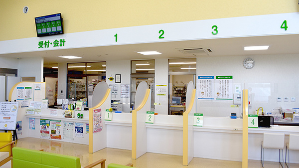 ひまわり薬局新青森駅前店の受付/カウンター