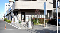 ひばり薬局の外観