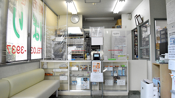 ひばり薬局の受付/カウンター