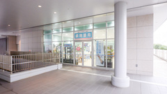 薬局日本メディカル みなとみらい店の外観