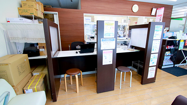 薬のヒグチ薬局 谷町二丁目店の受付/カウンター