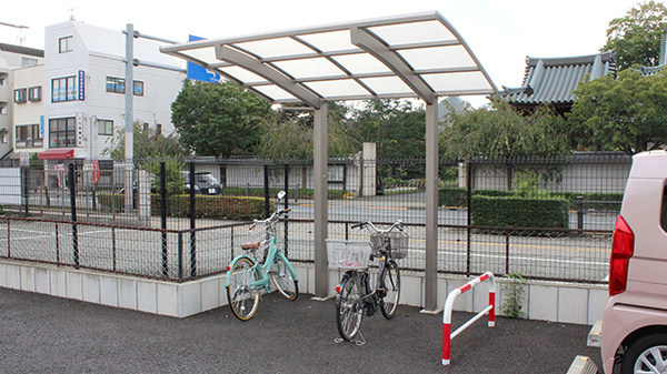 花小金井薬局の駐輪場