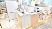 イオン薬局那覇店の受付/カウンター