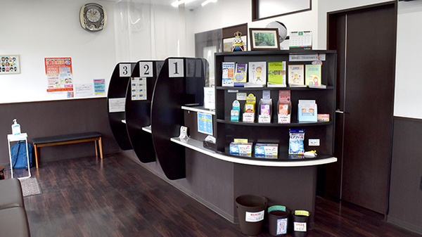 ひまわり薬局伊奈町店の受付/カウンター