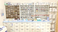 アクア薬局わたり店の薬棚