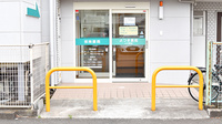 よつき薬局上大類店の入口