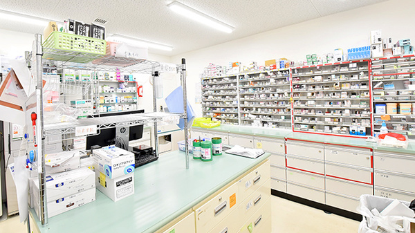ファーマライズ薬局　本八幡店の調剤室