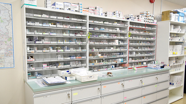 あゆみ薬局　北習志野店の薬棚