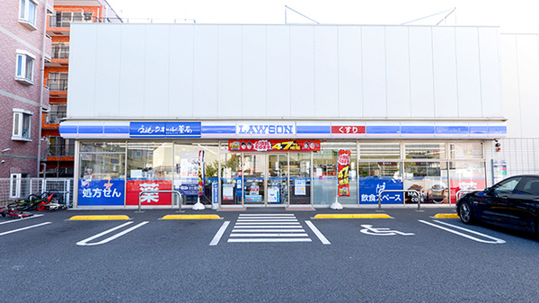 ローソンクオール薬局島根一丁目店の外観