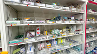 サンプラス薬局白川店の薬棚