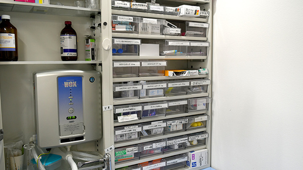 福神調剤薬局久留米南店の薬棚