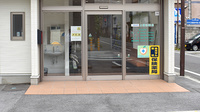 上諏訪薬局の入口
