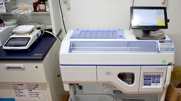 上諏訪薬局の調剤器具