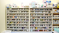 すくえあ調剤薬局の薬棚