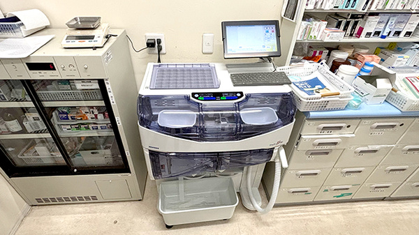 山本薬局本店（大阪府岸和田市）の調剤器具