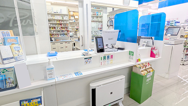薬局トモズ東武練馬店の受付/カウンター