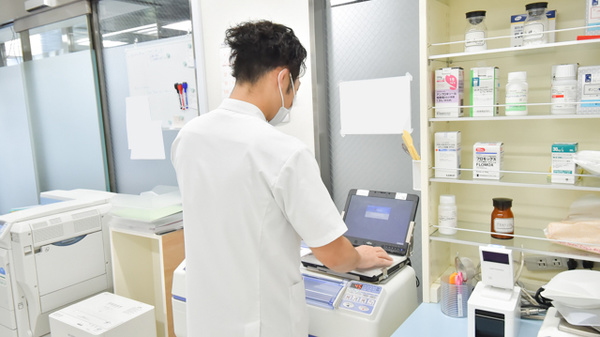 アプコＵｎｉｔｙ薬局大手町の作業風景