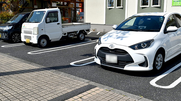 ウイン調剤薬局秋川店の駐車場