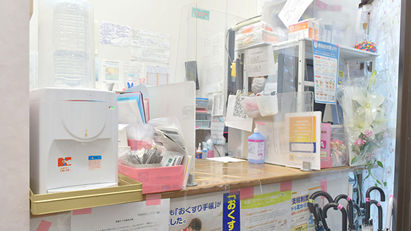 なでしこ薬局の受付/カウンター