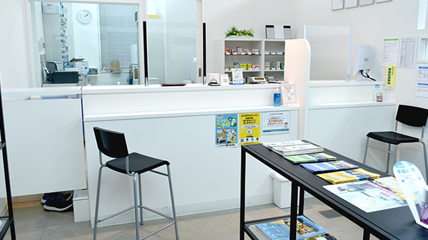 アーチ薬局長浜みなと店の受付/カウンター