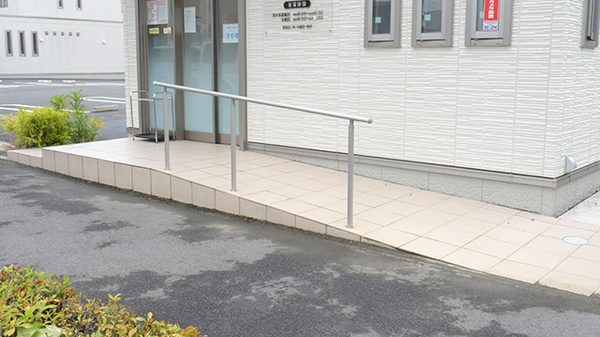 調剤薬局アモス大門店のバリアフリー設備