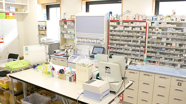 リフレ薬局あすと長町店の調剤室