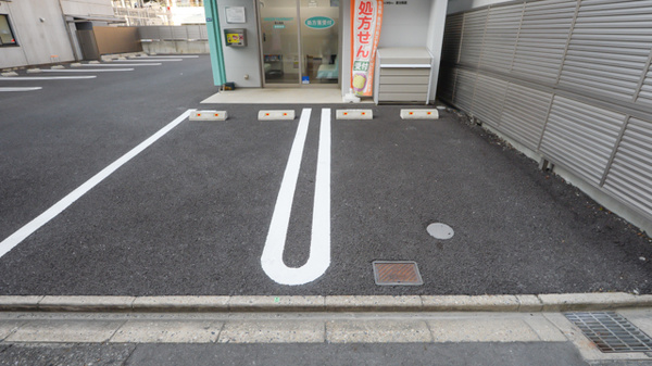 グリーンファーマシー富士見店の駐車場