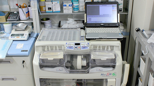 きずな薬局の調剤器具