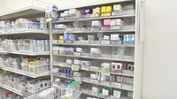 ヤックスドラッグちはら台薬局の薬棚