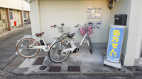 ウェーブ薬局信太山店の駐輪場