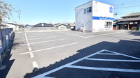 クオール薬局花野井店の駐車場