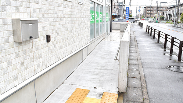 越谷きく薬局のバリアフリー設備